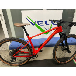 SCOTT SCALE 940 RED 2023